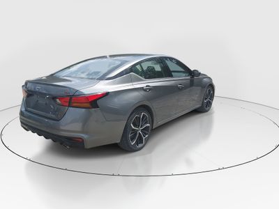2024 Nissan Altima — photo 7 view