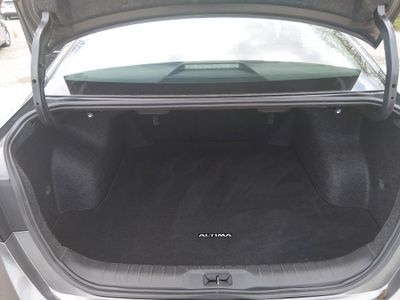 2024 Nissan Altima — photo 11 view