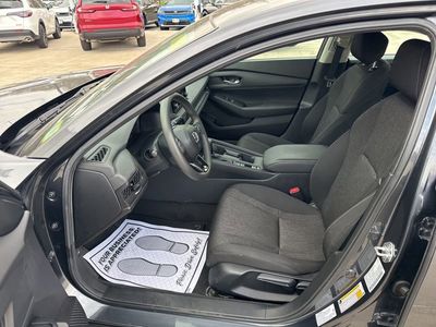 2025 Honda Accord Sedan LX CVT - Photo 11