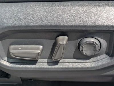 2025 Toyota Tundra — photo 18 view