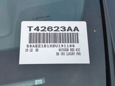 2025 Lexus ES - Photo 17