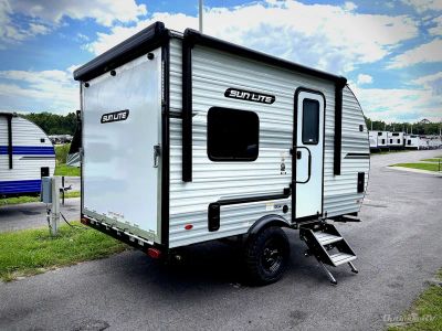 2027 Sunset Park RV Sun Lite — side profile view