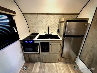 2027 Sunset Park RV Sun Lite — engine compartment view