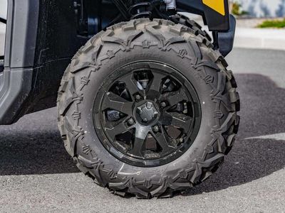 2025 Can-Am Defender MAX DPS HD9 Compass Green - Photo 11