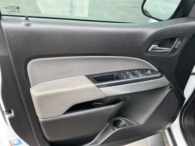 2019 Chevrolet Colorado — photo 15 view
