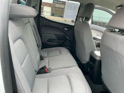 2019 Chevrolet Colorado — photo 18 view