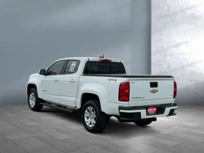 2019 Chevrolet Colorado — interior view