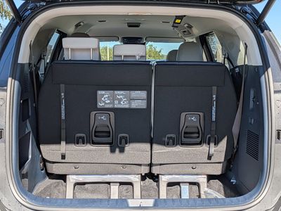 2026 Kia Carnival — photo 13 view