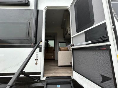 2026 Brinkley Model Z - Photo 9