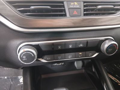 2024 Nissan Altima — photo 17 view