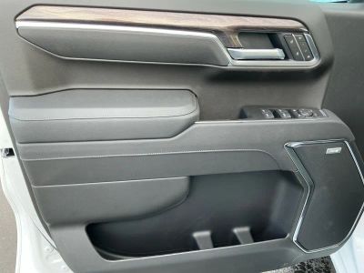 2026 Chevrolet Silverado 1500 — photo 16 view