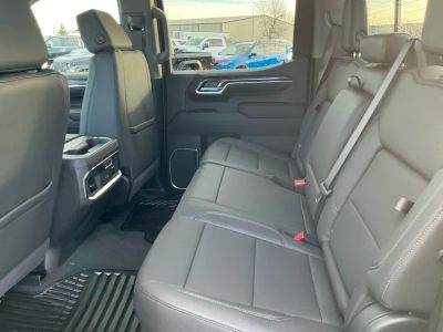 2026 Chevrolet Silverado 1500 — photo 17 view