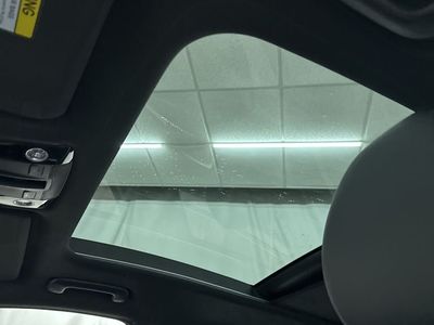 2025 Kia K5 - Photo 18