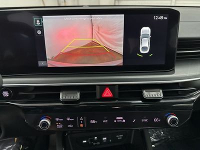 2025 Kia K5 - Photo 15