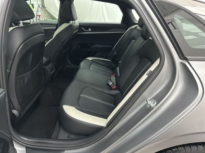 2025 Kia K5 - Photo 20