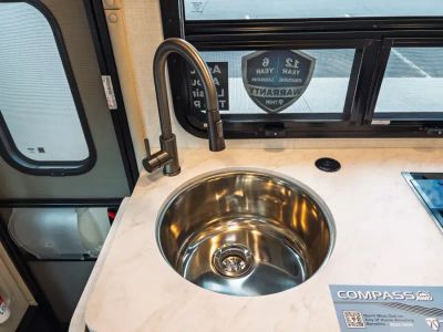 2027 Thor Motor Coach COMPASS AWD — photo 11 view