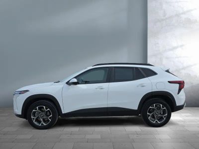 2025 Chevrolet Trax - Photo 3