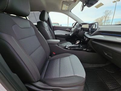 2025 Chevrolet Trax - Photo 15