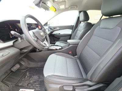 2025 Chevrolet Trax - Photo 9