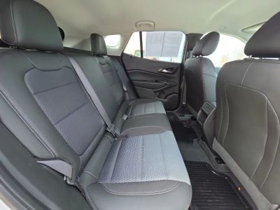 2025 Chevrolet Trax - Photo 14