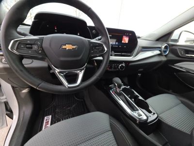 2025 Chevrolet Trax - Photo 12