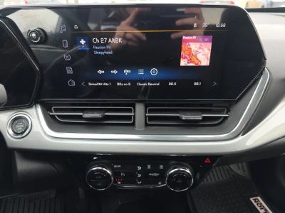 2025 Chevrolet Trax - Photo 11