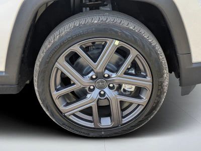 2026 Jeep Compass — photo 9 view
