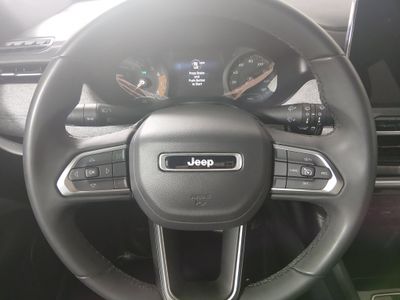2024 Jeep Compass — photo 12 view