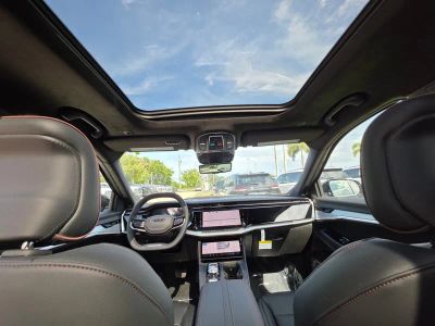 2024 Jeep Wagoneer S — photo 10 view
