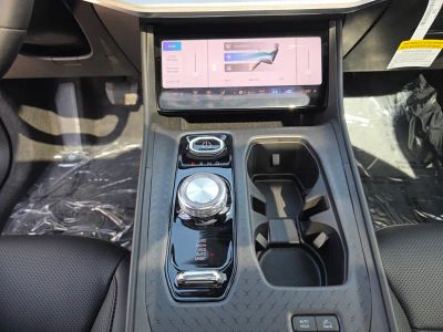 2024 Jeep Wagoneer S — photo 16 view