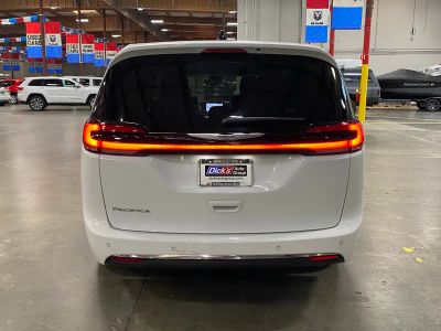 2023 Chrysler Pacifica — interior view