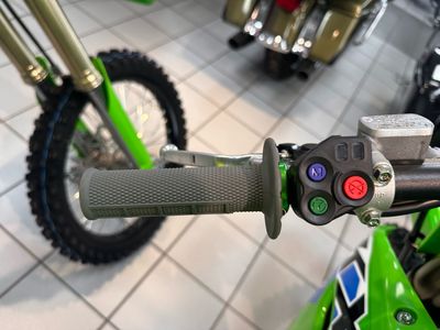 2026 Kawasaki KX450 - Photo 5