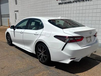 2022 Toyota Camry - Photo 4