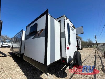 2023 Forest River RV Wildwood - Photo 4