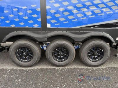 2026 Forest River RV Vengeance — photo 18 view
