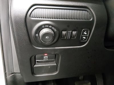 2024 Jeep Wagoneer L - Photo 13