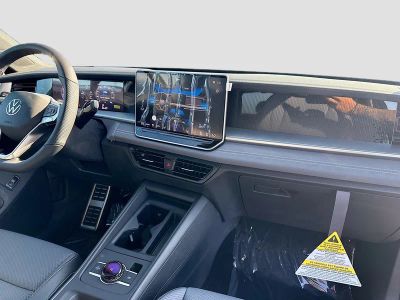 2026 Volkswagen Tiguan — photo 25 view