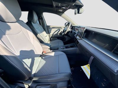2026 Volkswagen Tiguan — photo 24 view