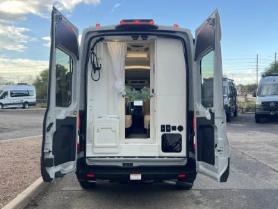 2027 Thor Motor Coach PALLADIUM — side profile view