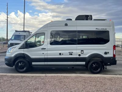 2027 Thor Motor Coach PALLADIUM — photo 21 view