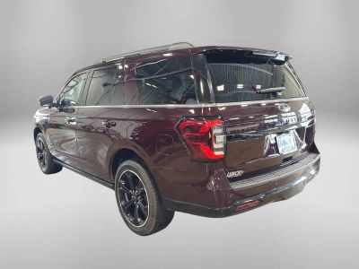 2023 Ford Expedition — side profile view