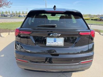 2027 Chevrolet Bolt - Photo 7