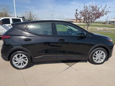 2027 Chevrolet Bolt - Photo 9