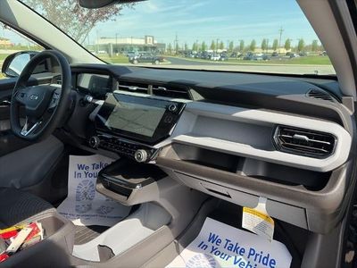 2027 Chevrolet Bolt - Photo 28
