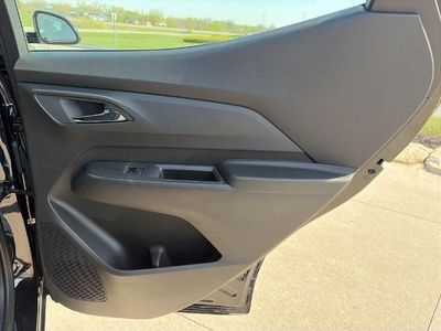 2027 Chevrolet Bolt - Photo 31