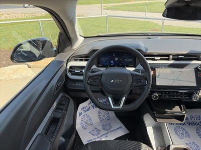 2027 Chevrolet Bolt - Photo 30
