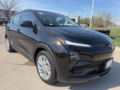 2027 Chevrolet Bolt - Photo 2