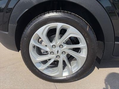 2027 Chevrolet Bolt - Photo 10