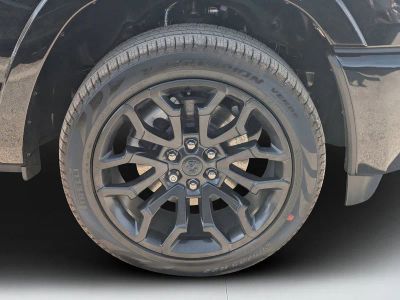 2026 Ram 1500 — photo 9 view