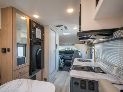 2026 Thor Motor Coach Quantum - Photo 13